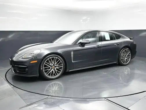 2023 Porsche Panamera 4 Platinum Edition AWD photo