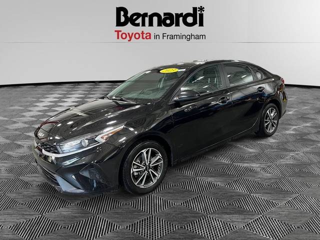 2023 Kia Forte LXS FWD photo