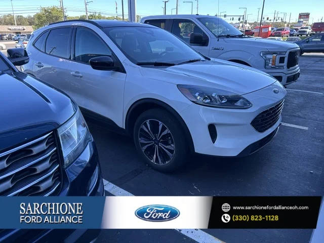 2022 Ford Escape SE AWD photo