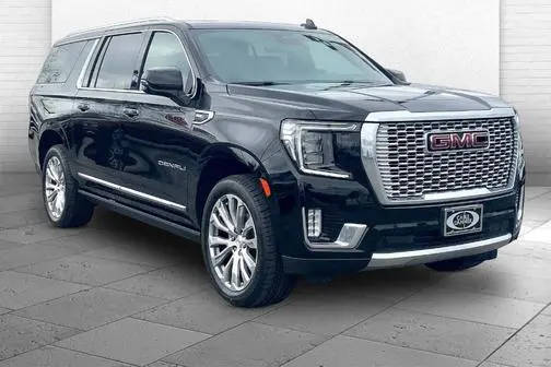 2023 GMC Yukon XL Denali 4WD photo
