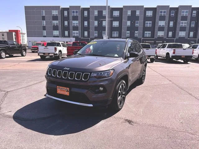 2023 Jeep Compass Limited 4WD photo