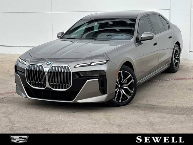 2023 BMW 7 Series 740i RWD photo