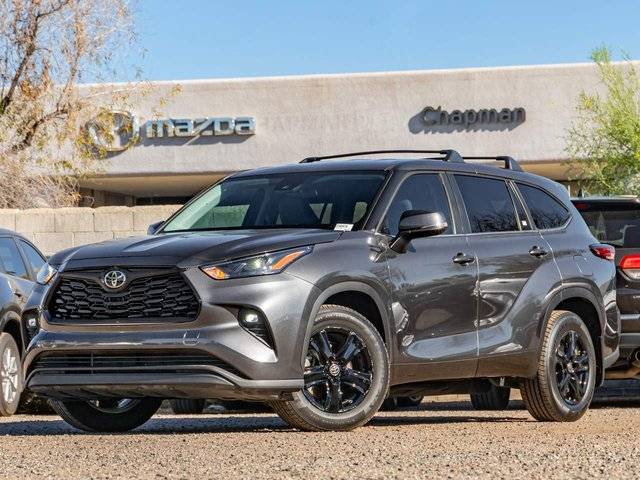 2023 Toyota Highlander LE AWD photo