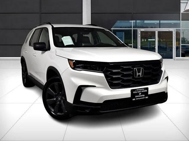 2023 Honda Pilot Sport AWD photo