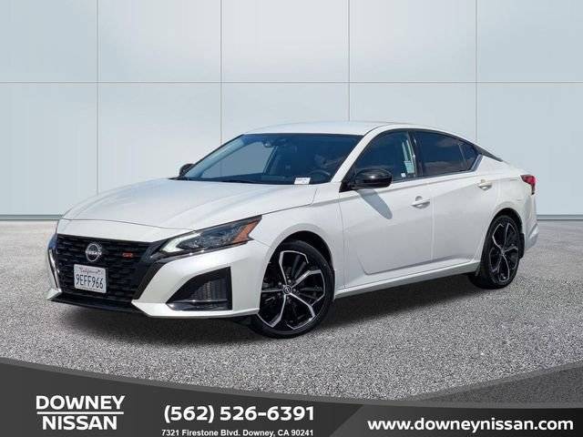 2023 Nissan Altima 2.5 SR FWD photo
