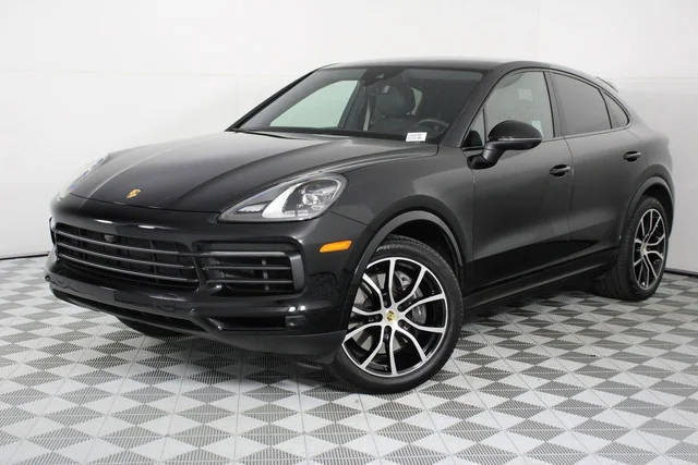 2023 Porsche Cayenne Coupe Platinum Edition AWD photo