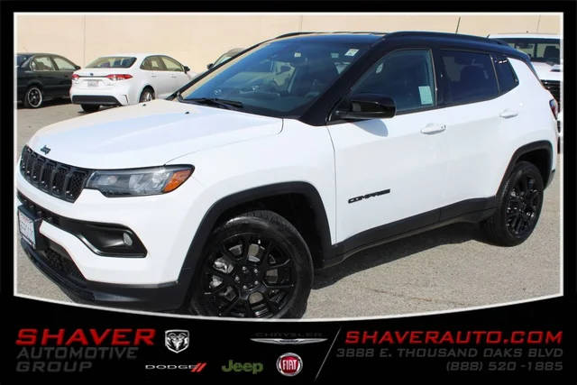 2023 Jeep Compass Altitude 4WD photo