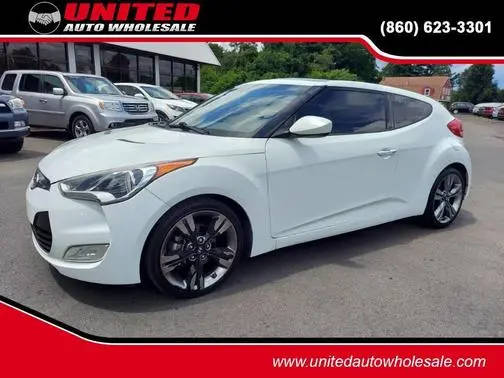 2015 Hyundai Veloster  FWD photo