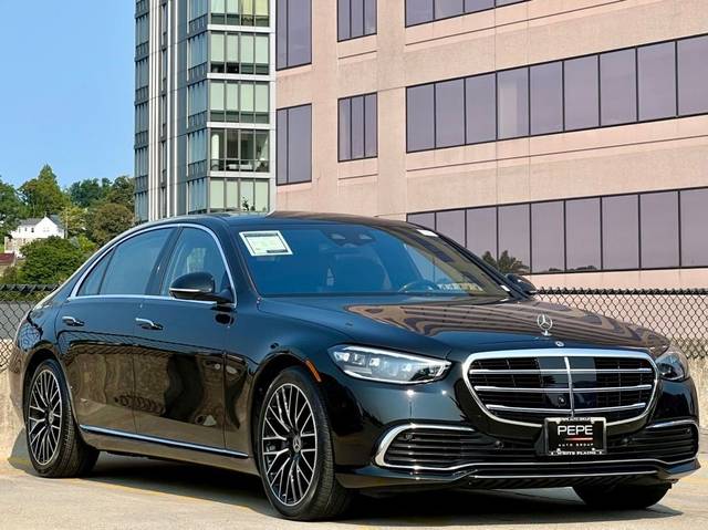 2023 Mercedes-Benz S-Class S 580 AWD photo