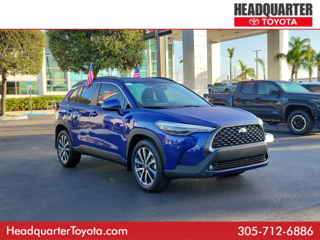 2023 Toyota Corolla Cross XLE FWD photo