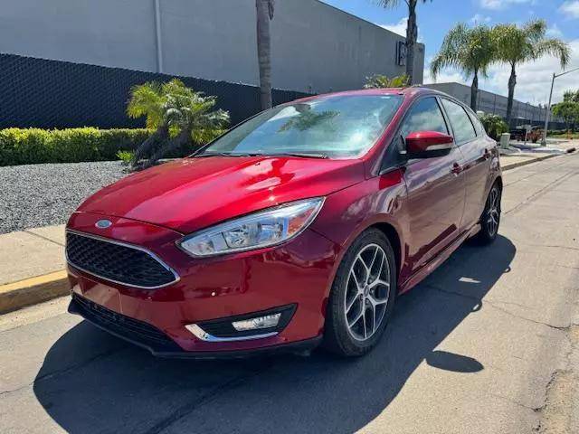 2016 Ford Focus SE FWD photo