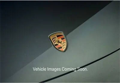 2023 Porsche Macan  AWD photo
