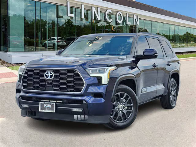 2023 Toyota Sequoia Platinum 4WD photo