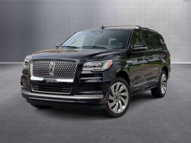 2023 Lincoln Navigator Reserve RWD photo