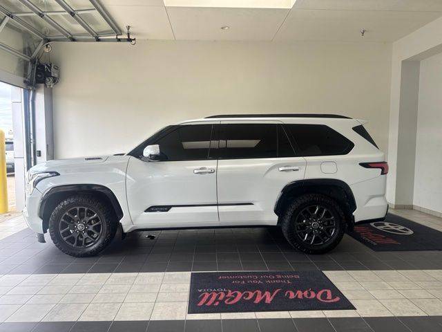 2023 Toyota Sequoia Platinum 4WD photo