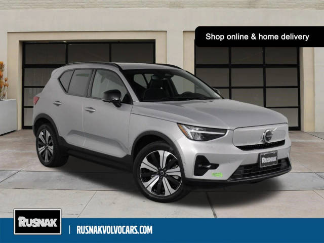 2023 Volvo XC40 Recharge Pure Electric Plus AWD photo