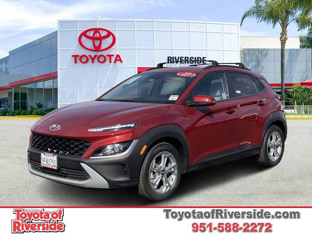 2023 Hyundai Kona SEL FWD photo