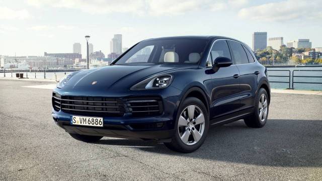 2023 Porsche Cayenne Platinum Edition AWD photo