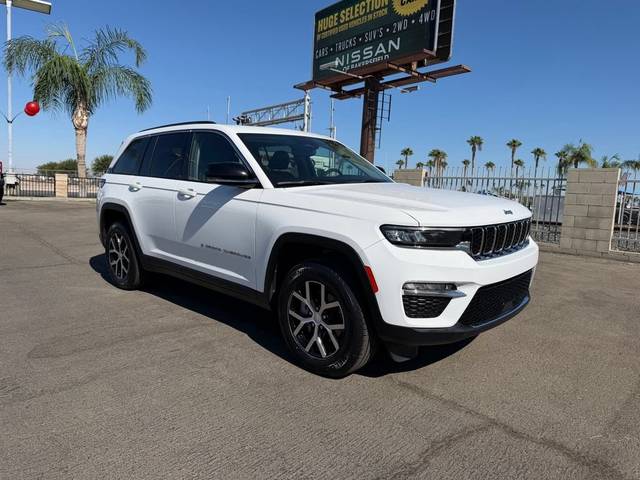 2023 Jeep Grand Cherokee Limited RWD photo
