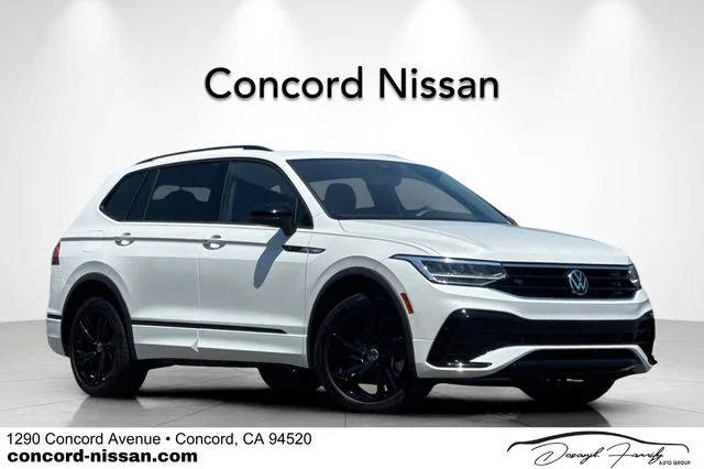 2023 Volkswagen Tiguan SE R-Line Black FWD photo