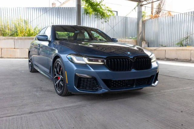 2023 BMW 5 Series 530i RWD photo