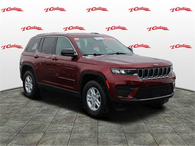 2023 Jeep Grand Cherokee Laredo 4WD photo