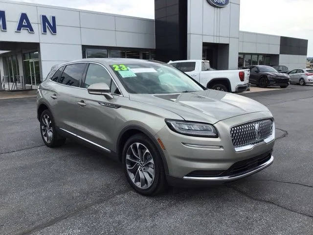 2023 Lincoln Nautilus Reserve AWD photo