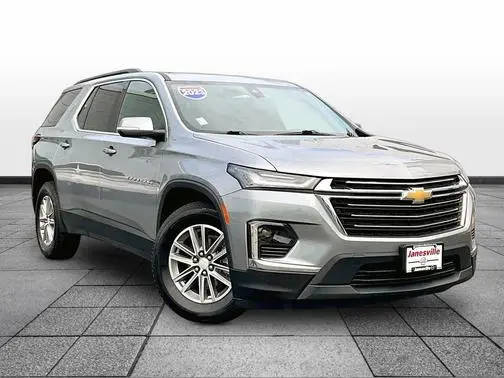 2023 Chevrolet Traverse LT Cloth AWD photo