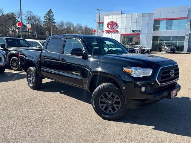 2023 Toyota Tacoma SR5 4WD photo