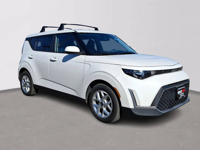 2023 Kia Soul LX FWD photo