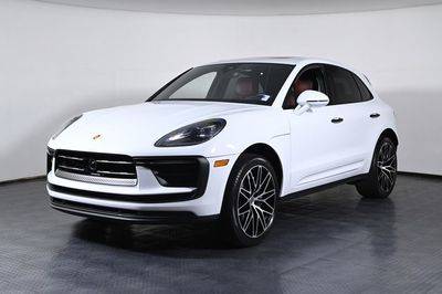2023 Porsche Macan AWD photo