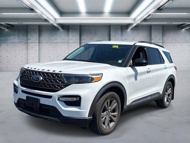 2023 Ford Explorer XLT 4WD photo