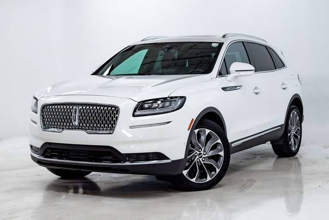 2023 Lincoln Nautilus Reserve AWD photo
