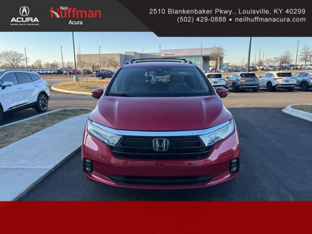 2023 Honda Odyssey Touring FWD photo
