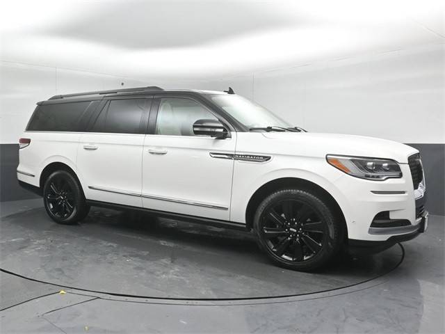 2023 Lincoln Navigator L Black Label 4WD photo