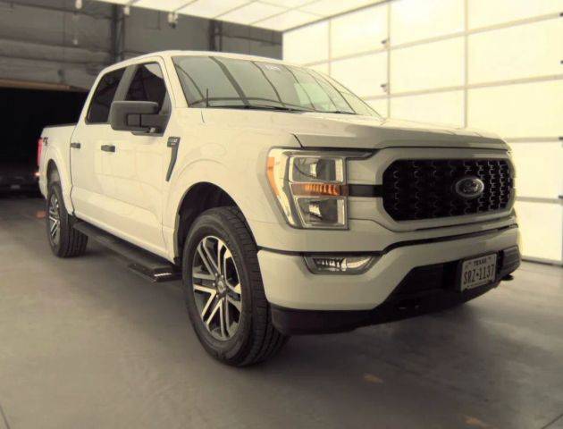 2022 Ford F-150 XL 4WD photo