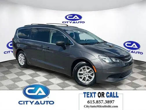 2020 Chrysler Voyager LXi FWD photo