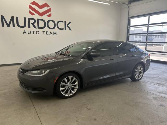 2015 Chrysler 200 S FWD photo