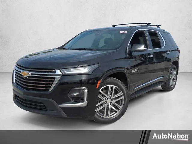 2023 Chevrolet Traverse High Country FWD photo