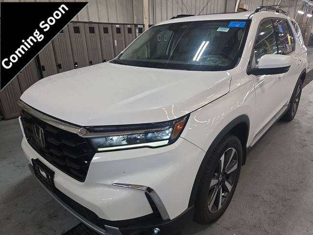 2023 Honda Pilot Touring AWD photo