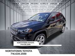 2023 Jeep Compass Latitude 4WD photo