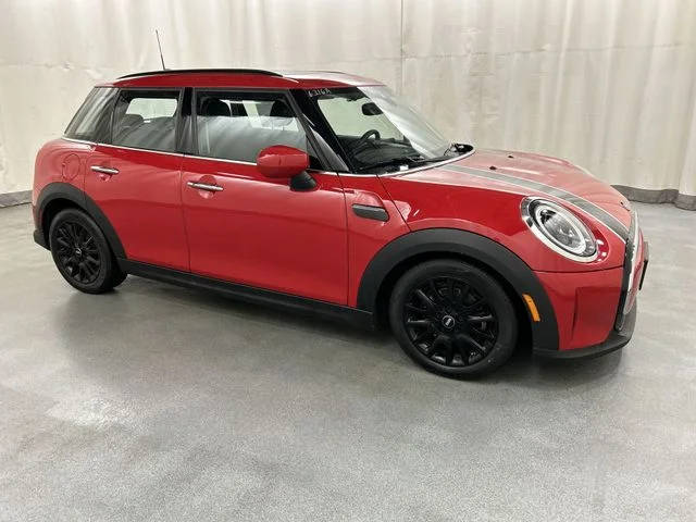 2023 MINI Hardtop 4 Door Cooper FWD photo