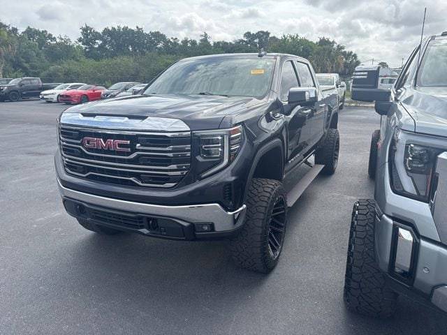 2023 GMC Sierra 1500 SLT 4WD photo