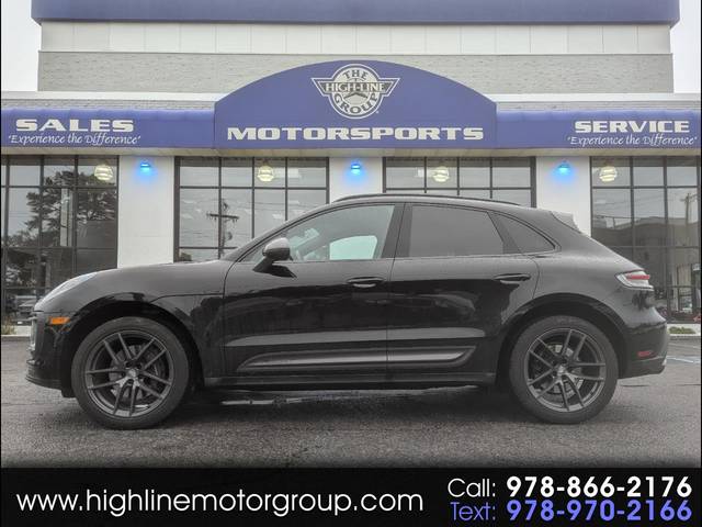 2023 Porsche Macan T AWD photo