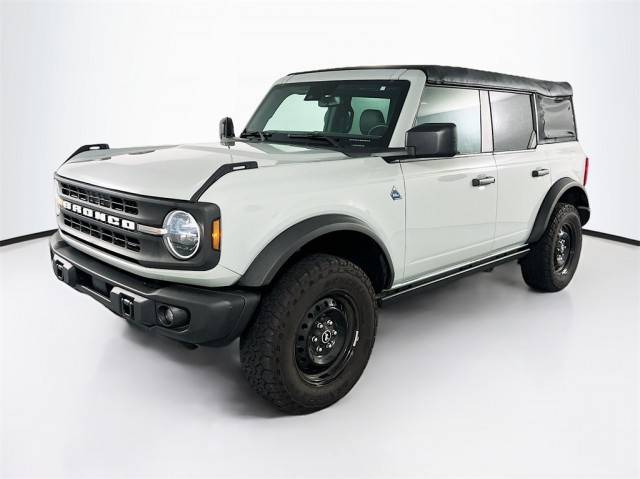 2023 Ford Bronco 4 Door Black Diamond 4WD photo