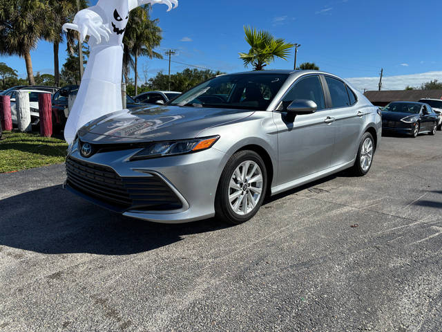 2023 Toyota Camry LE FWD photo
