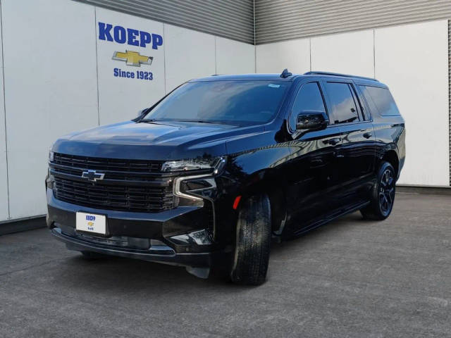 2023 Chevrolet Suburban RST RWD photo