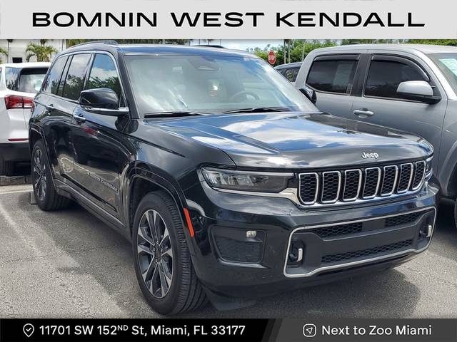 2023 Jeep Grand Cherokee Overland 4WD photo