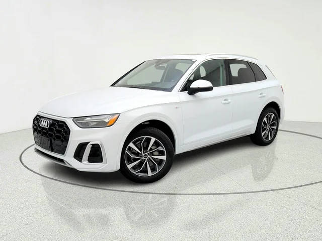 2023 Audi Q5 S line Premium AWD photo