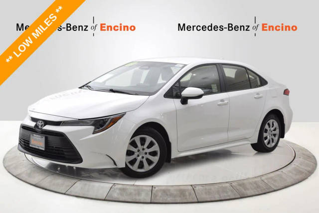 2023 Toyota Corolla LE FWD photo